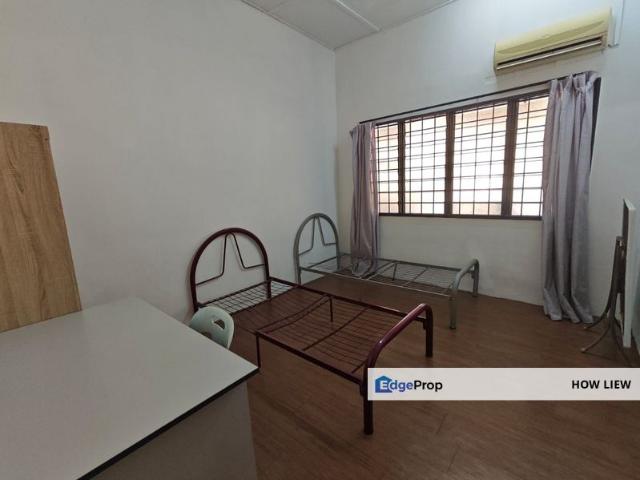 House for rent in Malaka