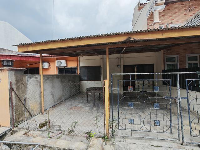 Terraced House for sale in Country Heights Damansara, Kuala Lumpur