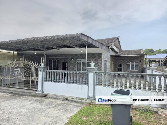 House for sale in Kampung Baru Ulu Tiram, Ulu Tiram