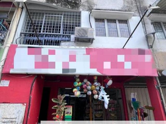 Shop for sale in Langat, Selangor