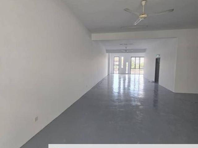 Shop for rent in Bukit Ledang, Johor