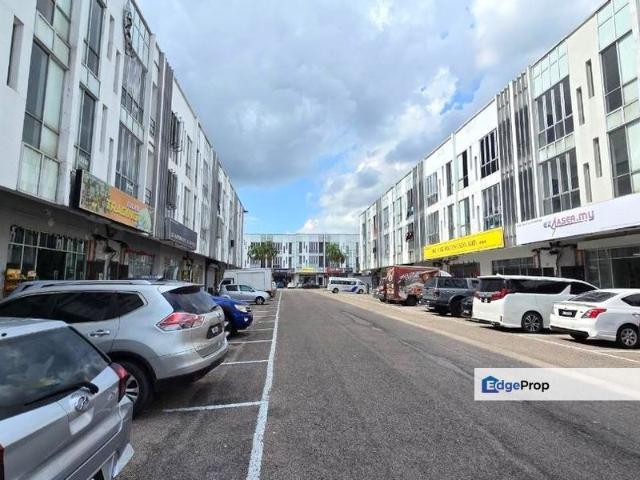 Shop for rent in Bukit Ledang, Johor