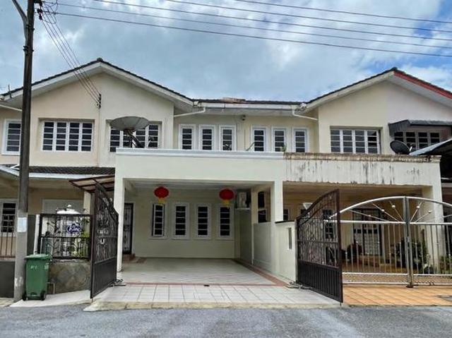 Terraced House for sale in Kuching