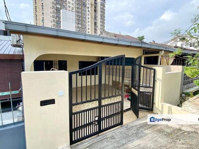 House for sale in Country Heights Damansara, Kuala Lumpur