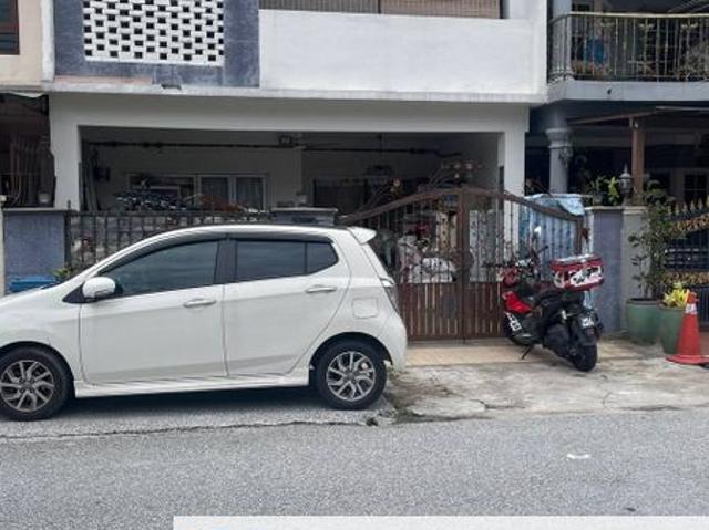 House for sale in Langat, Selangor