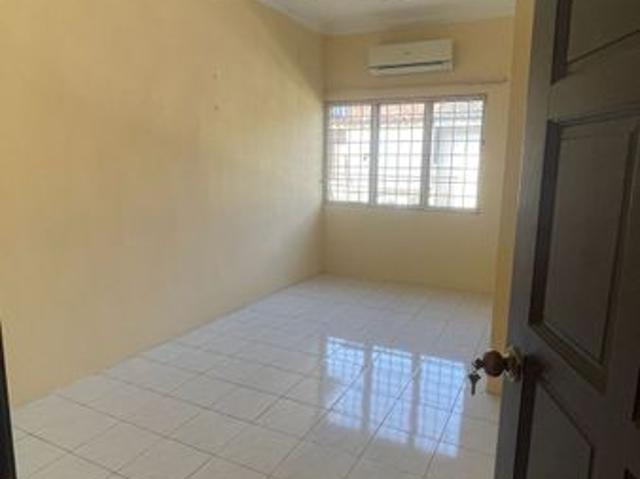 House for rent in Langat, Selangor