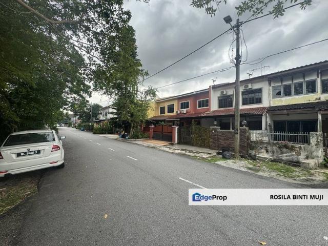 House for sale in Langat, Selangor