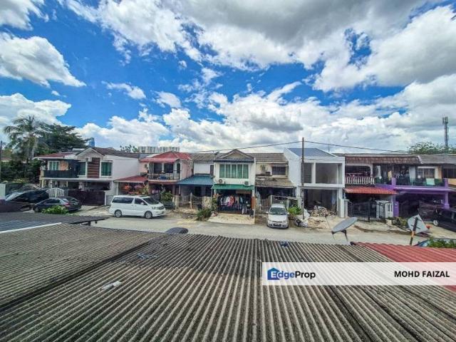 House for sale in Langat, Selangor
