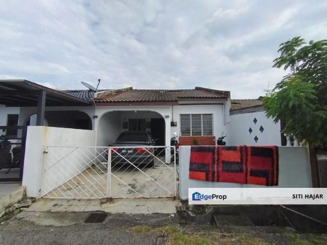 House for sale in Sendayan Village, Negeri Sembilan