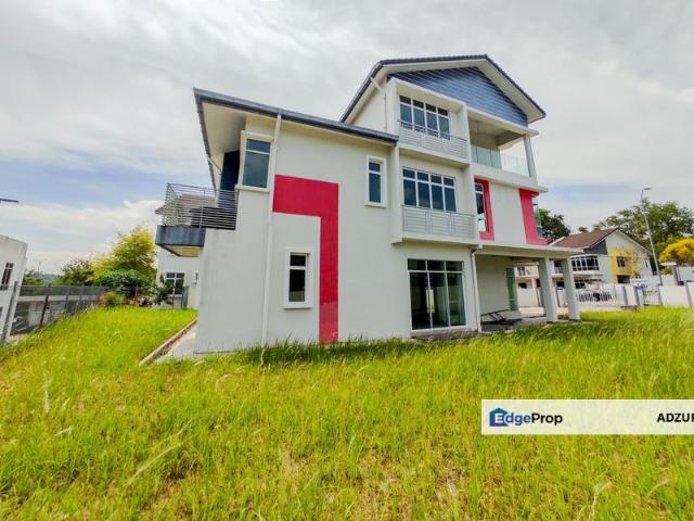 House for sale in Sendayan Village, Negeri Sembilan