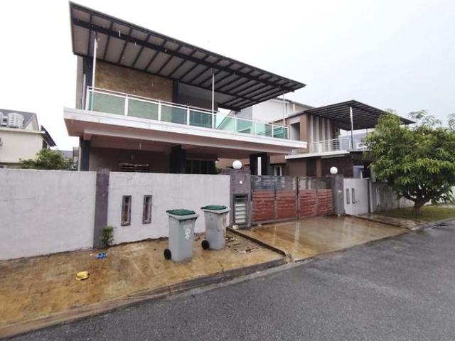 Bungalow for sale in Seremban