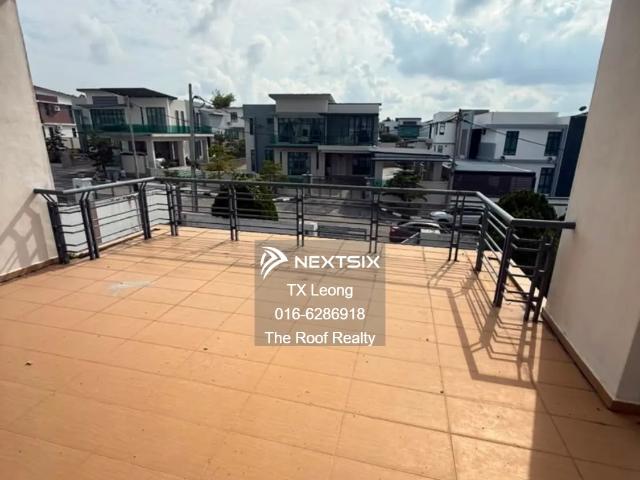Residential House for sale in Kuching, Bahagian Kuching