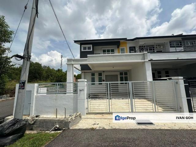 House for sale in Malaka