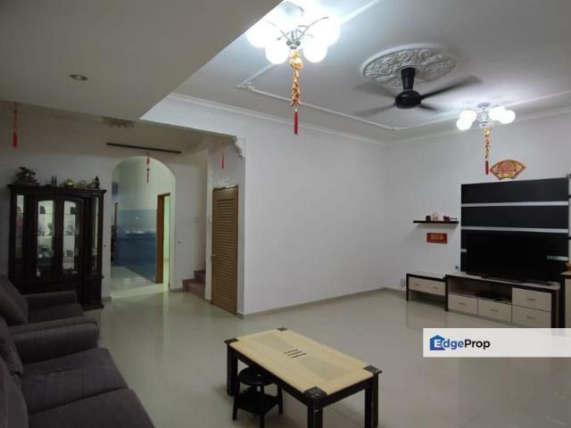 House for rent in Malaka