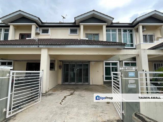 House for sale in Malaka