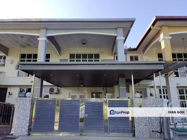 House for sale in Malaka
