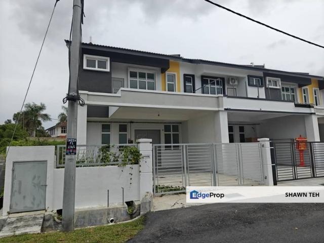 House for sale in Malaka