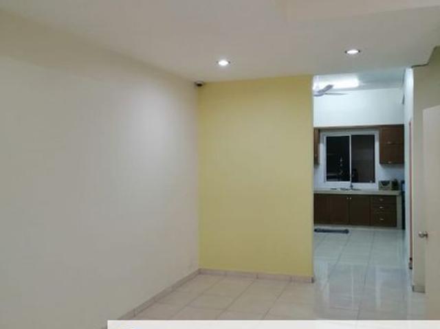 House for sale in Malaka