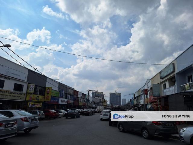 Shop for rent in Country Heights Damansara, Kuala Lumpur