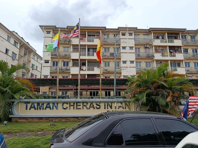 Apartment for sale in Kajang, Langat