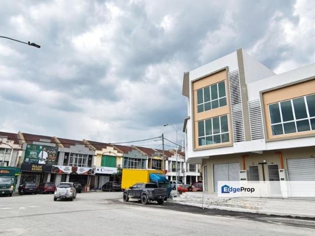Shop for rent in Kajang, Langat