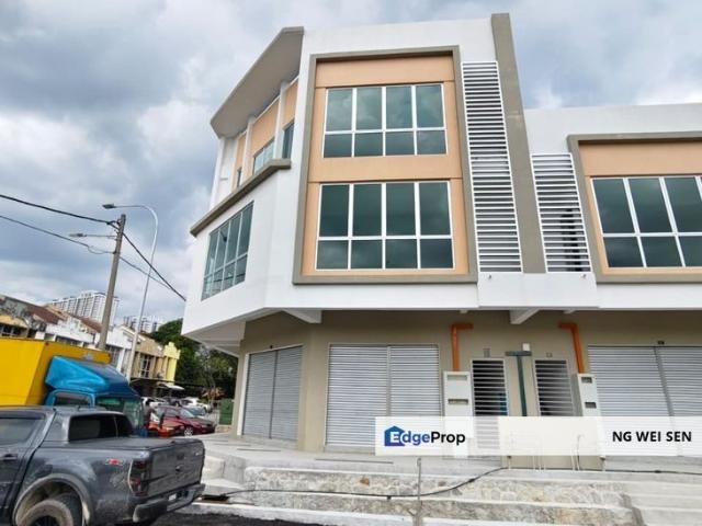 Shop for rent in Kajang, Langat