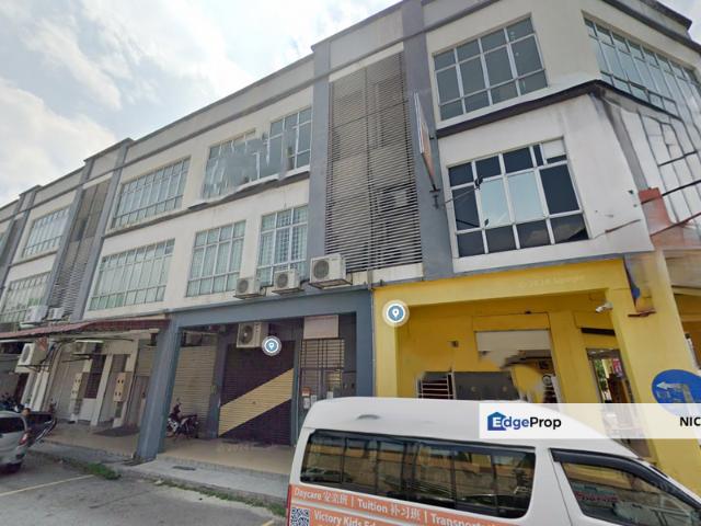 Shop for sale in Kajang, Langat