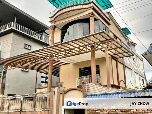House for sale in Country Heights Damansara, Kuala Lumpur