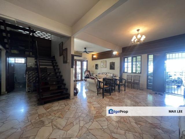 House for sale in Country Heights Damansara, Kuala Lumpur