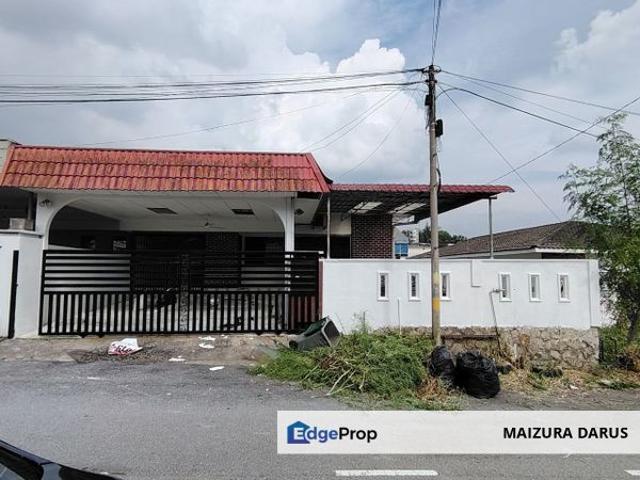 House for sale in Sendayan Village, Negeri Sembilan