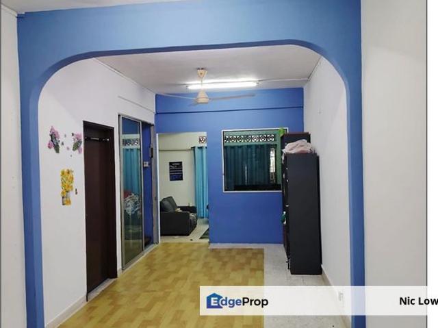 House for sale in Country Heights Damansara, Kuala Lumpur