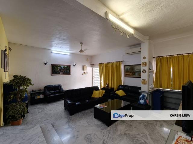 House for sale in Country Heights Damansara, Kuala Lumpur