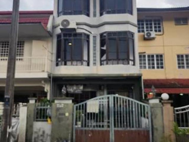 Terraced House for sale in Langat, Selangor