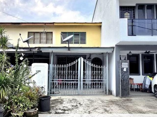 House for sale in Langat, Selangor