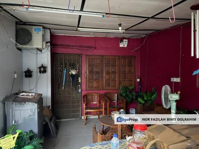 House for sale in Taman Dahlia, Johor Bahru