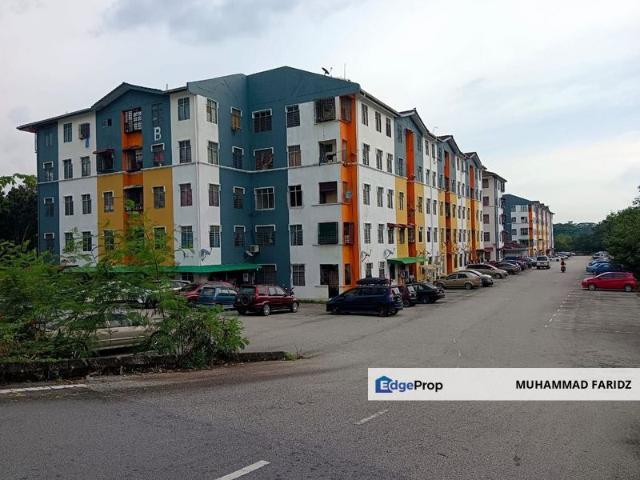 Flat for sale in Bandar Baru Salak Tinggi, Sepang