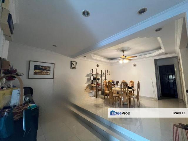 House for sale in Country Heights Damansara, Kuala Lumpur