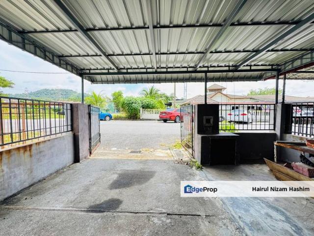 House for sale in Tanjong Sepat, Selangor