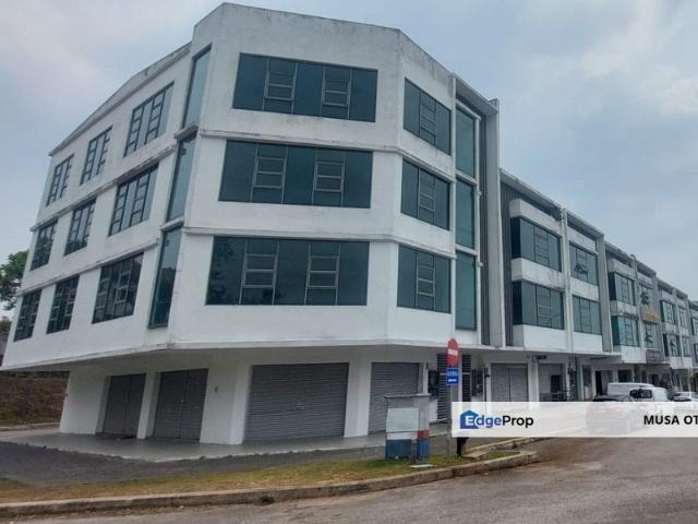 Shop for rent in D'Alpinia, Sepang