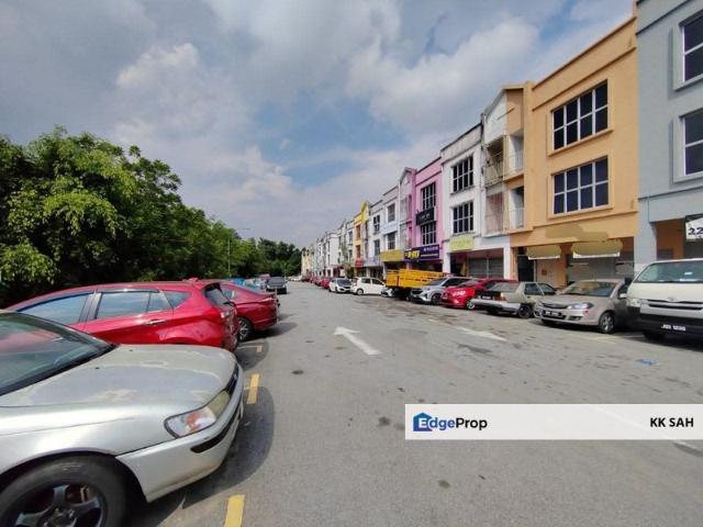 Shop for sale in Kajang, Langat