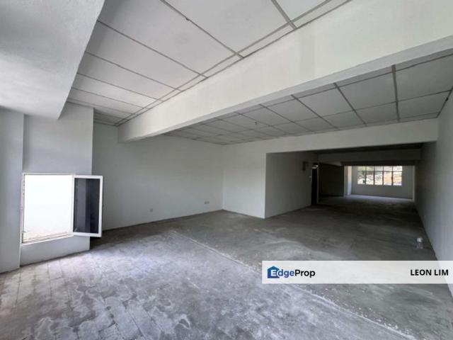 Shop for rent in Kajang, Langat
