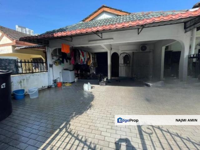 House for sale in Country Heights Damansara, Kuala Lumpur