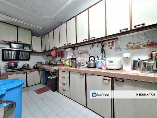 House for sale in Petaling, Damansara Damai