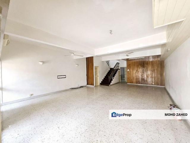 House for sale in Langat, Kuala Lumpur