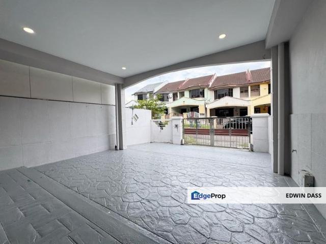 House for sale in Ulu Tiram, Johor