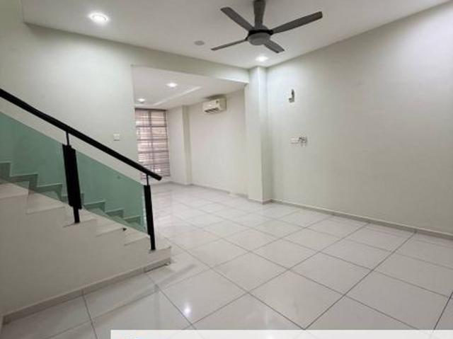 House for sale in Ulu Tiram, Johor