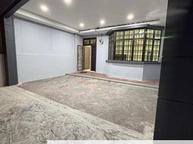 House for sale in Ulu Tiram, Johor