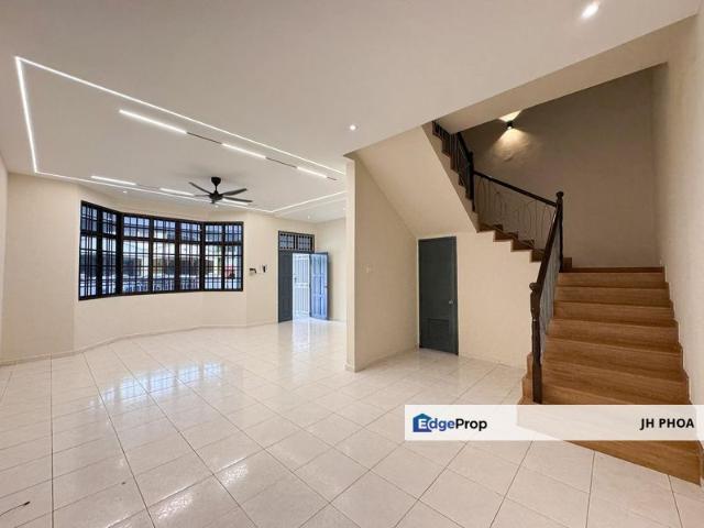 House for sale in Ulu Tiram, Johor