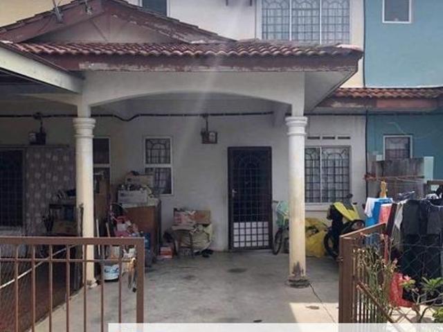 House for sale in Malaka