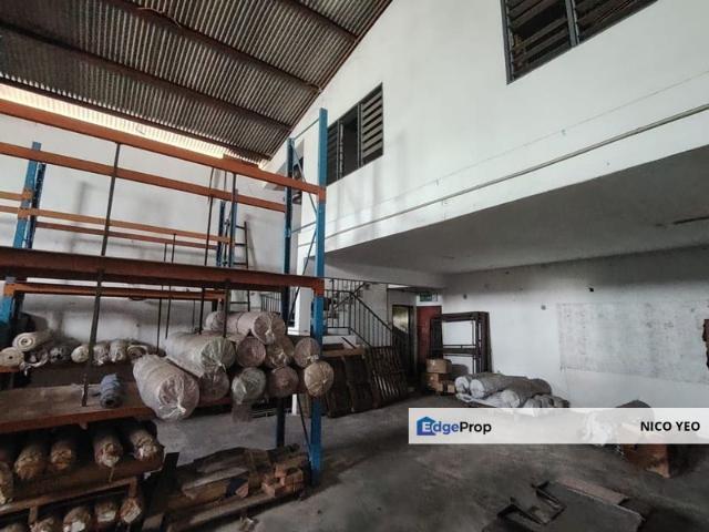 Warehouse for sale in Malaka